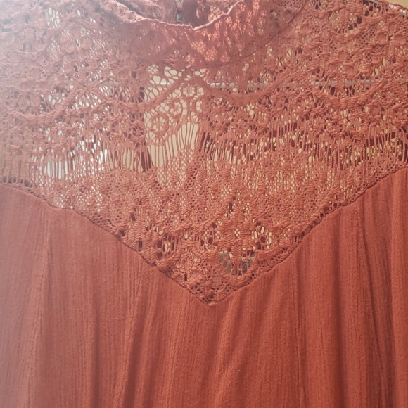 Dress - Picture 2 of 4